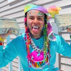 Tekashi 6ix9ine spotted for first time since being attacked