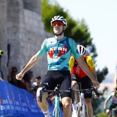 Etxeberria conquista la Clásica Castilla y León