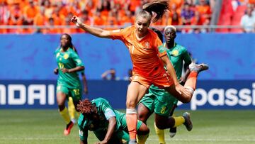 Miedema guía a Holanda que ya está casi en octavos