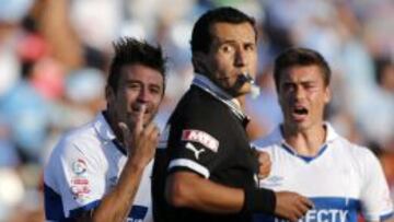 Roberto Gutiérrez anotó, pero Oses consideró que su gol fue con la mano