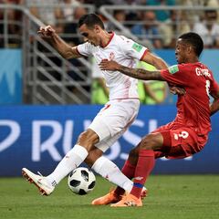 Ellyes Skhiri sufre la planificación en stand by que vive el Sevilla