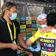 Pogacar: "El abrazo de Roglic tras ganar el Tour me calmó"