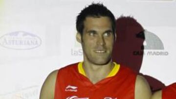 San Emeterio afronta "muy ilusionado" la concentración con la selección