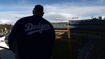 LOS ANGELES, CALIFORNIA - MARCH 30: A fans looks over the field before the game between the Arizona Diamondbacks and the Los Angeles Dodgers during opening day of the 2023 Major League Baseball season at Dodger Stadium on March 30, 2023 in Los Angeles, California.   Harry How/Getty Images/AFP (Photo by Harry How / GETTY IMAGES NORTH AMERICA / Getty Images via AFP)