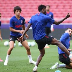 Diego Costa y Hermoso, entre algodones en la última sesión