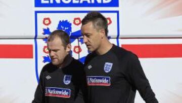 Rooney pide que la afición no abuchee a Terry en Wembley