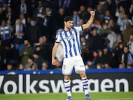SAN SEBASTIÁN, 15/03/2026.- El delantero portugués de la Real Sociedad, Gonçalo Guedes, tras conseguir el tercer gol de su equipo durante el encuentro correspondiente a la jornada 28 de LaLiga que Real Sociedad y Osasuna disputan este domingo en el estadio de Anoeta, en San Sebastián. EFE / Juan Herrero.