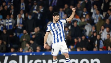 SAN SEBASTIÁN, 15/03/2026.- El delantero portugués de la Real Sociedad, Gonçalo Guedes, tras conseguir el tercer gol de su equipo durante el encuentro correspondiente a la jornada 28 de LaLiga que Real Sociedad y Osasuna disputan este domingo en el estadio de Anoeta, en San Sebastián. EFE / Juan Herrero.