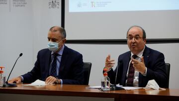 Jos&eacute; Manuel Franco, presidente del Consejo Superior de Deportes, y el ministro Miquel Iceta durante la presentaci&oacute;n de los presupuestos generales del Estado destinados a Cultura y Deporte para 2022.