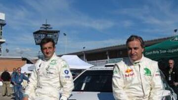 Sainz y Moya, con el Skoda.