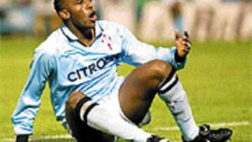 <b>SE SINCERÓ.</b> Benni McCarthy fue preguntado ayer por su relación con Víctor Fernández y no dudo en mandarle varios recaditos.