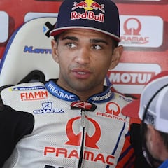 Martín vuela a Barcelona para ser operado de sus fracturas