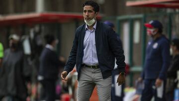 Edgar “Chore” Mejía: "Chivas va con pies de plomo"