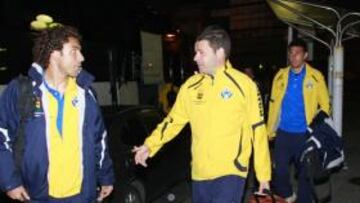 <b>EN A CORUÑA. </b>La expedición del Alcorcón llegó ayer poco antes de las ocho de la noche después de viajar en autocar desde Madrid.