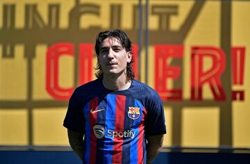 Presentación de Héctor Bellerín como nuevo jugador del Fútbol Club Barcelona.