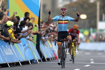 Van Avermaet celebra su oro olmpico.