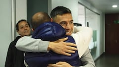 Aránguiz nombra a 2 jugadores que le habría gustado ver en la U y los hinchas azules se ilusionan