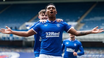 Alfredo Morelos, campe&oacute;n con Rangers de la Liga de Escocia.