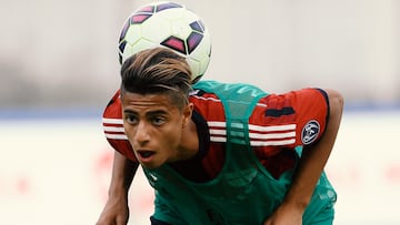 Hachim Mastour, con el Milán,