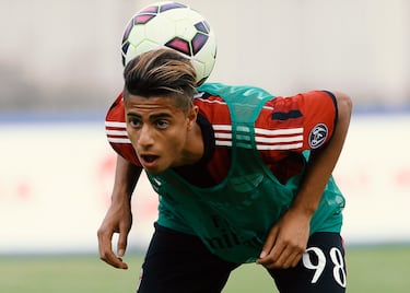 El jugador nacido en Reggio Emilia pero con nacionalidad marroquí salto a la fama cuando solamente tenía quince años. Recaló en el Milan y todas las marcas comerciales se fijaron en él por lo que podría llegar a ser. En la temporada 15/16 el conjunto italiano lo cedió al Málaga donde solo jugó un partido y sólo fueron cinco minutos. Tras ello se marchó a los Países Bajos y más tarde volvió a Italia. Tras pasar por la liga de Marruecos, en el Renaissance Zemamra, primero y después en el Union Touarga. Regresó el pasado verano a Italia, a jugar en el Virtus Verona de la Serie C, tercera divisón en Italia.