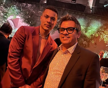 El Señor de los Anillos: Los Anillos de Poder, caminando entre elfos