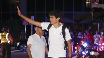 Jes&uacute;s Vallejo, llegando a una concentraci&oacute;n con el Real Madrid.