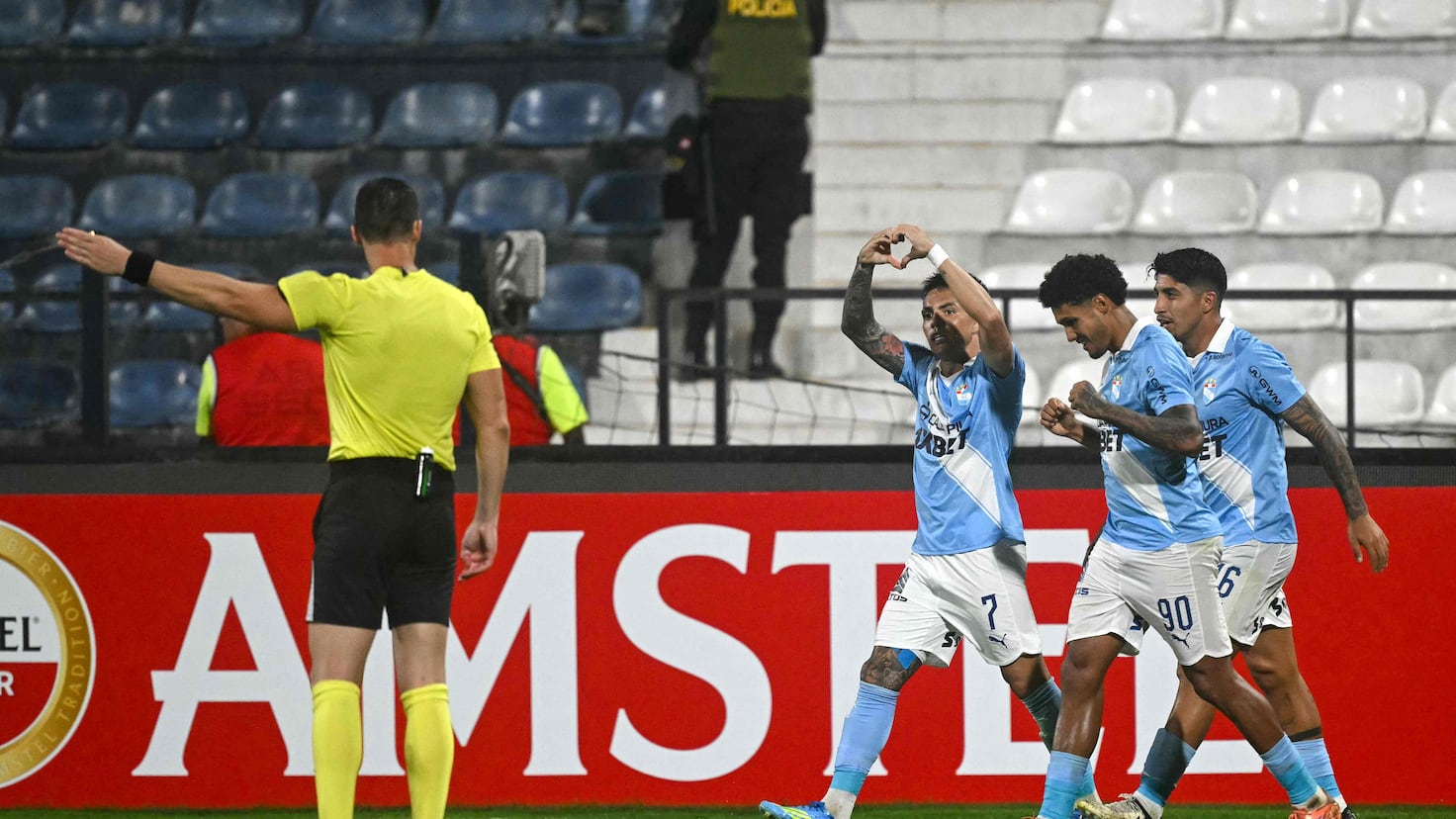 Acción del partido Sporting Cristal Junior Libertadores