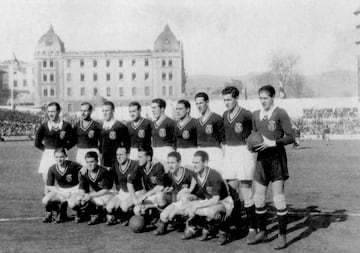 Equipación de la Selección Española entre 1939 y 1945. Partido entre España y Portugal.