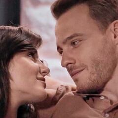 Kerem Bürsin y Hande Erçel, protagonistas de 'Love is in the air', confirman su romance