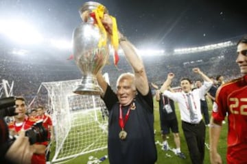 29 de junio de 2008. Final de la Eurocopa de Austria y Suiza entre Alemania y Espa–a. Celebración española. Luis Aragonés.