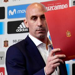 Luis Rubiales suspension updates: Kiss fallout and reactions | FIFA suspension, hunger strike…