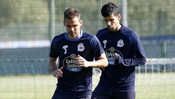 Fernando Navarro y Juanfran durante un entrenamiento del Deportivo