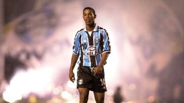 El 'show' de Ronaldinho en sus inicios en Gremio