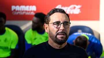 VILLARREAL (CASTELLÓN), 06/12/2025.- El entrenador del Getafe, José Bordalás, antes del partido de LaLiga EA Sports disputado por el Villarreal y el Getafe CF este sábado en el Estadio de la Cerámica de Vila-Real (Castellón). EFE/Andreu Esteban
