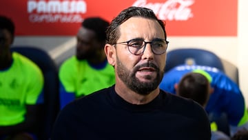 VILLARREAL (CASTELLÓN), 06/12/2025.- El entrenador del Getafe, José Bordalás, antes del partido de LaLiga EA Sports disputado por el Villarreal y el Getafe CF este sábado en el Estadio de la Cerámica de Vila-Real (Castellón). EFE/Andreu Esteban