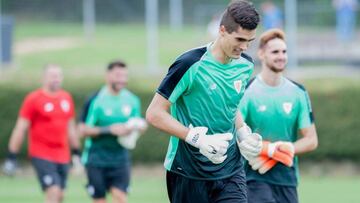 Oleaga, entrenando en Lezama