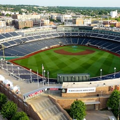 How does the NCAA Baseball tournament and College World Series work?