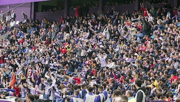 Los aficionados se movilizan para evitar que haya fútbol los lunes