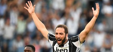 Higuaín.