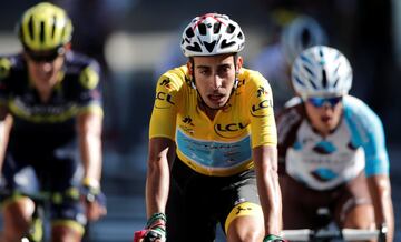 Fabio Aru entra en la meta de Rodez.