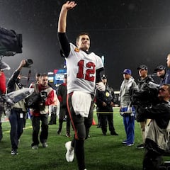 NFL: Bucs' Brady savours "very cool record" in Patriots reunion