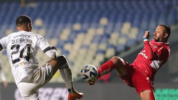 Ñublense sufrió con la jerarquía de Guerrero: así fue el gol del peruano