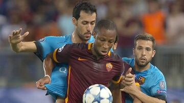 Busquets, en acci&oacute;n ante la Roma hace tres temporadas.