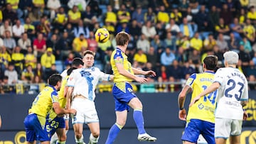 Deportivo y Cádiz se enfrentan este domingo en Riazor.
