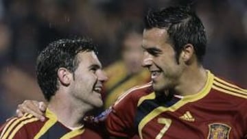 <b>PROTAGONISTAS.</b> Mata y Negredo fueron dos de los protagonistas del partido. El primero porque logró el gol del triunfo y el segundo porque debutó con la Selección.