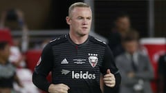 Rooney tells United not to waste summer spend on veteran stars