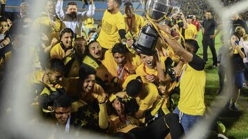 Peñarol celebra el campeonato uruguayo de 2017.