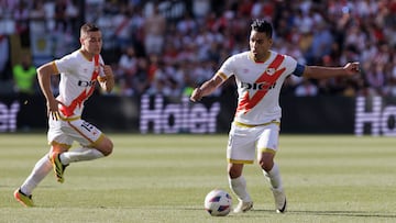 MADRID, SPAIN - MAY 25: Radamel Falcao of Rayo Vallecano controls the ball during the Spanish League, LaLiga EA Sports, football match played between Rayo Vallecano and Athletic Club de Bilbao at Estadio de Vallecas on May 25, 2024, in Madrid, Spain. (Photo By Guillermo Martinez/Europa Press via Getty Images)