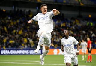 El 3-0 al Marsella consolidó a Leko y consagró a Stankovic