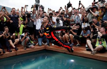 Daniel Ricciardo celebrando su victoria en el Gran Premio de Mónaco. 